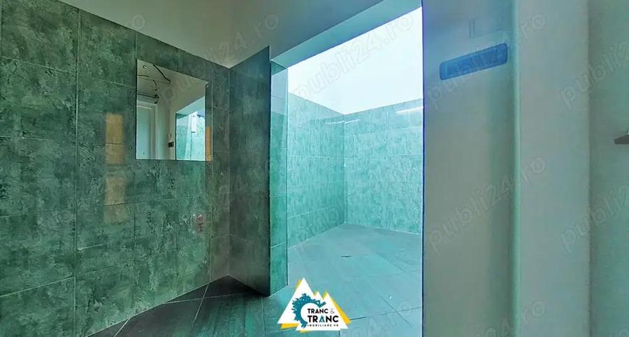 Spa?iu comercial de inchiriat cu 3 camere pe Bulevardul Revolu?iei - 4