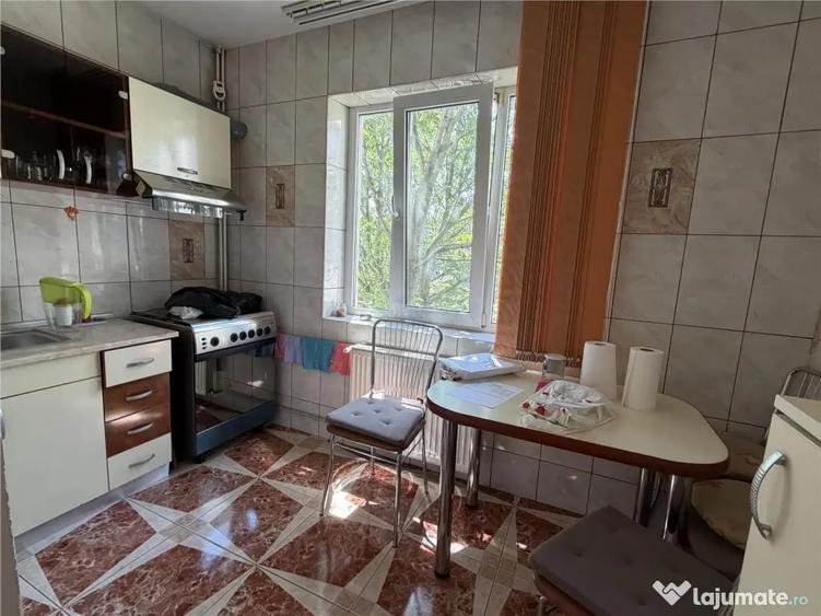 Garsonieră decomandată în Militari