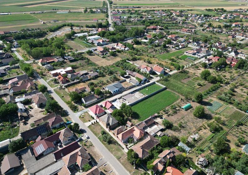 Casa cu teren de 2171 mp, zona centrala ?imand - 4