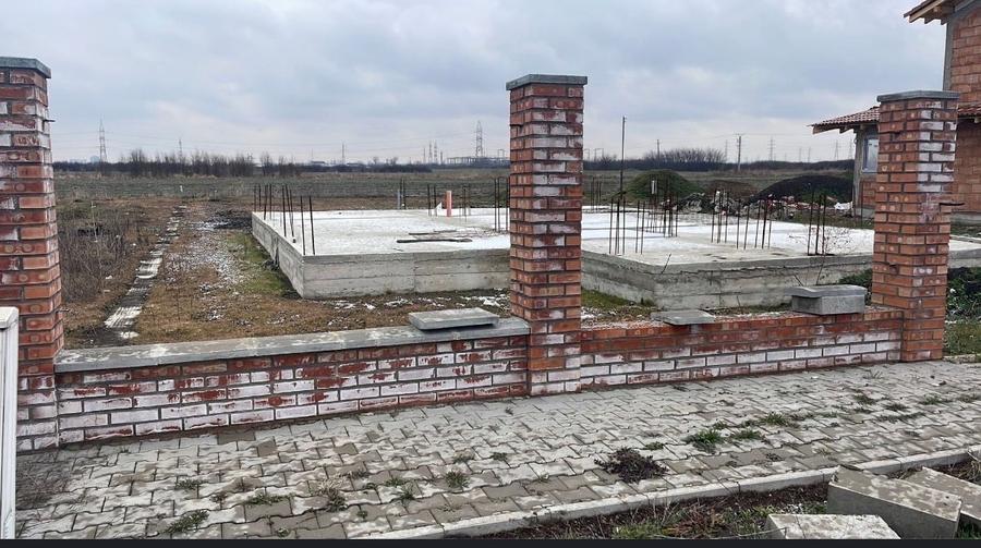 Teren de vânzare în Săcălaz cu autorizație de construcție și utilități - 2