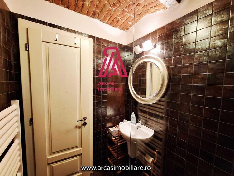 Casa individuala de vanzare cu 3 apartamente-Centrul Istoric Sibiu! - 13