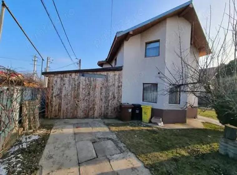 A 38 Proprietarul vinde 2 case cu 510 mp teren in ?erbane?ti Bacau - 18