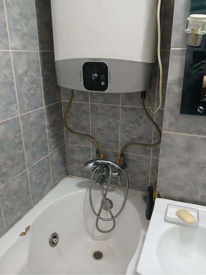 ofer spre vanzare garsoniera zona Crisan, etaj 3 - 12