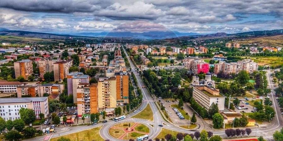 Teren de investitii ultracentral Hunedoara / Strada Lamin...