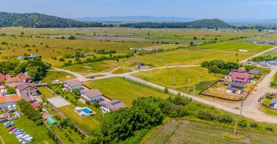 Teren 1,650mp Harman / Strada Andrei Saguna - 2