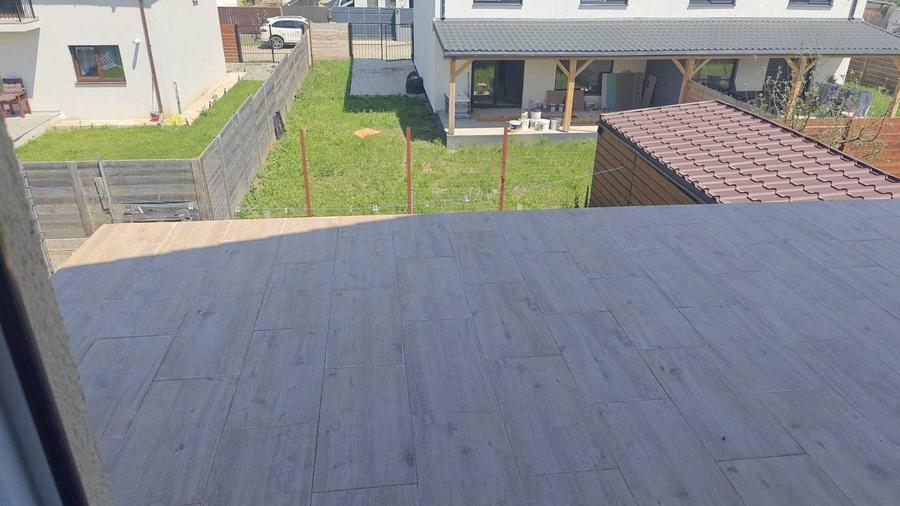 Casă cu 4 camere în Tărlungeni