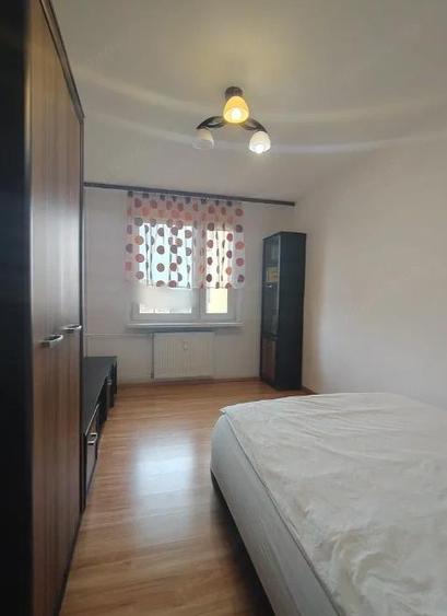 Inchiriez o garsoniera in sector 5, zona Sebastian - 2