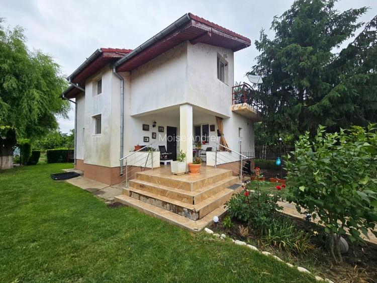 Casa 108 mp utili, teren 1750mp, semineu, foisor, livada,  comision 0