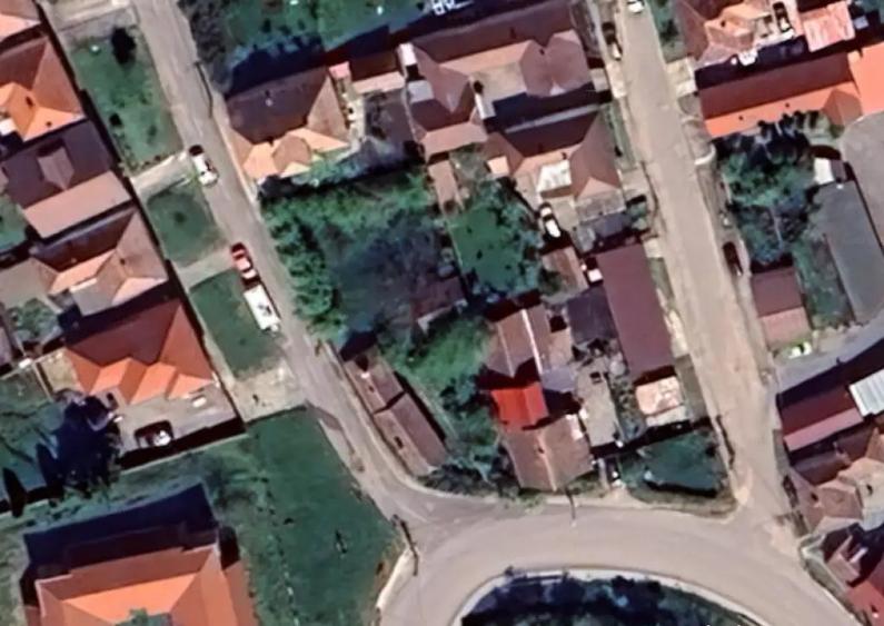 Teren intravilan 400mp de vanzare-pozi?ie excelenta in Agnita-ideal casa/pensiune - 1