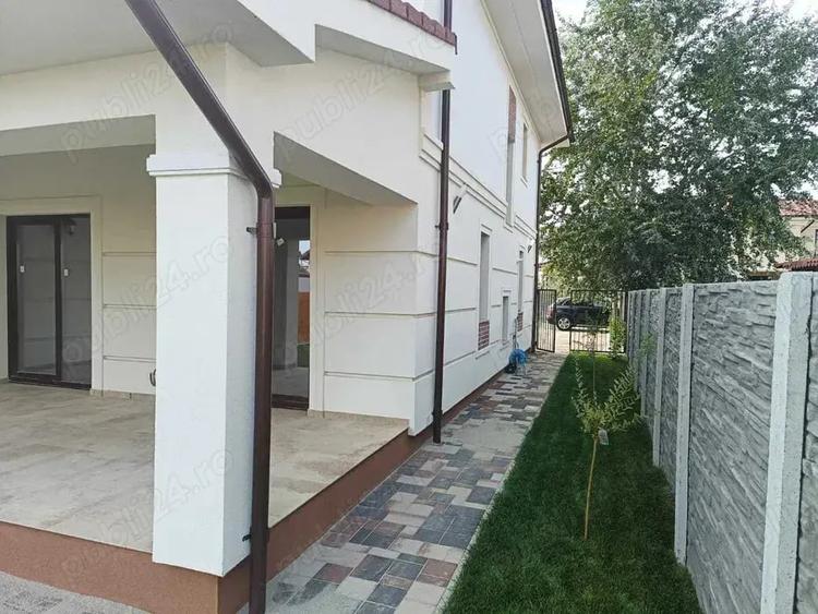 Casă cu 5 camere cu Teren 700 Mp în Central