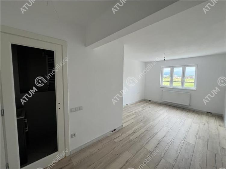 Apartament renovat cu 2 camere si balcon la etajul 1 zona Lazaret - 1