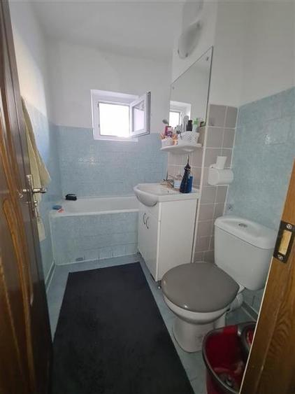 Apartament 2 camere decomandat intrare Racadau- Carpatilor - 14