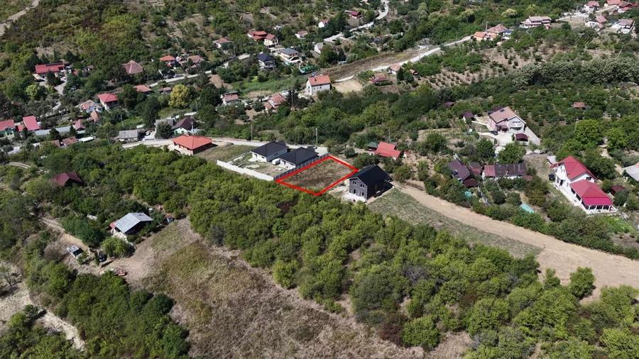 RECO Teren intravilan, Podgoria - 1