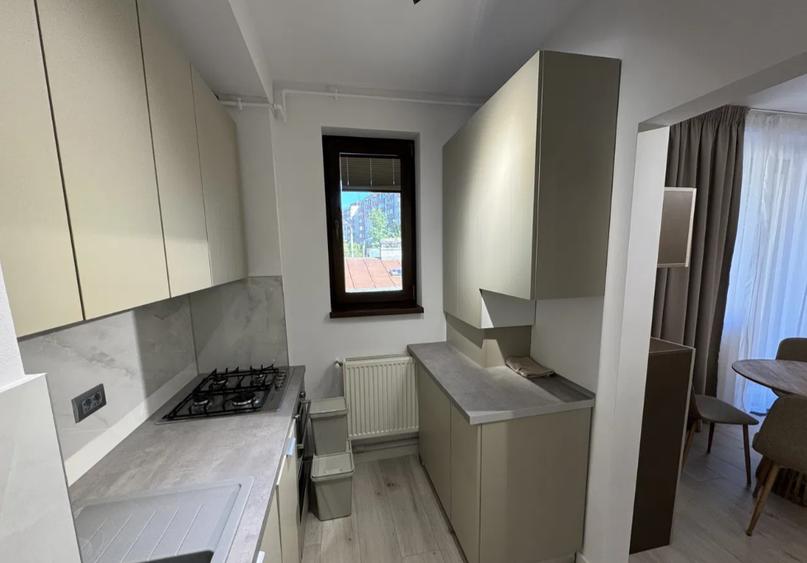 Alba Iulia,Metrou P.Muncii,Etajul 1/3Bloc 2014 CEANTRALA PROPRIE,Loc de parcare - 12