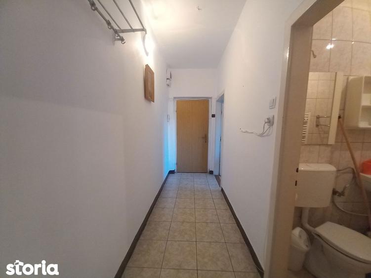 Ultracentral - in Pia?a Revolu?iei, apartament 2 camere!! - 1