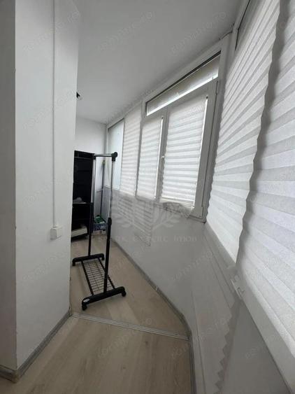 2 CAMERE // MEGA IMAGE REPUBLICII // MOBILAT SI UTILAT - 1