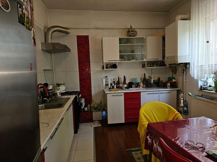 Casa ultracentrala zona Imparatul Traian - 11