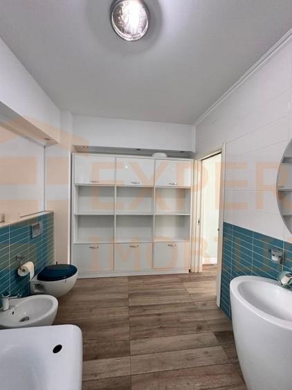 Proprietate deosebita, situata in zona Palazu Mare - 17