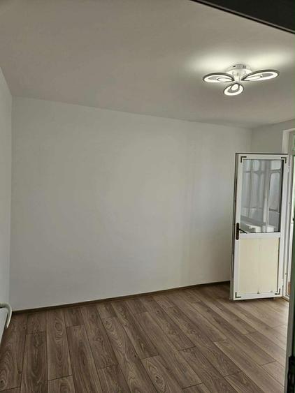 Vand apartament 2 camere decomandat - 7