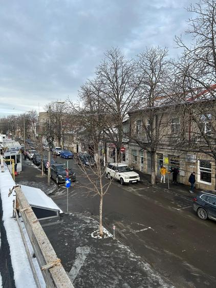 Spațiu Comercial Ultracentral de închiriat!! - 2