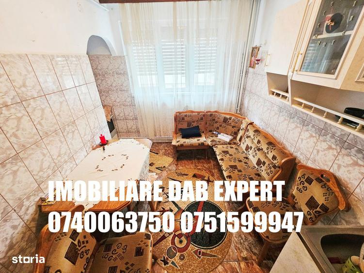 Vanzare apartament 2 camere cu balcon, bucatarie separata ?i lift - 9