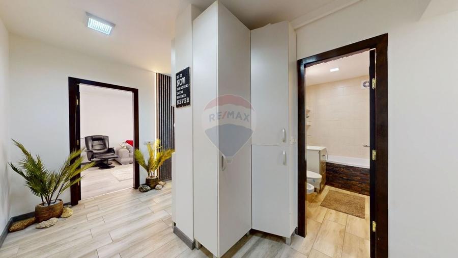 Apartament 3 camere, 2 băi, 2 parcări de vânzare zona Avantgarden 2 - 11