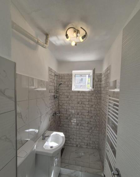 Spa?iu comercial, Ale. N.Titulescu, col? cu str. Minerilor - 5