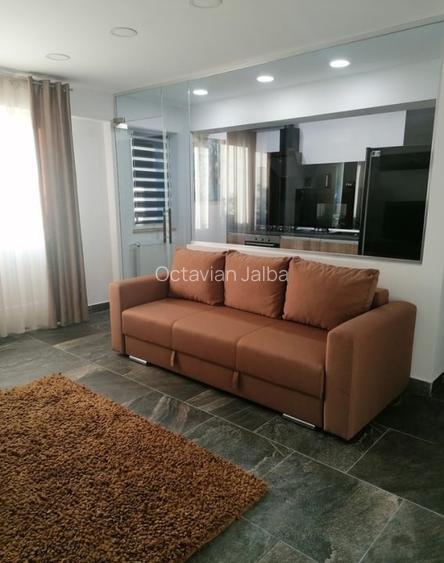 Apartament de 2 camere, decomandat, centrala proprie, CURTE, Malva Residence