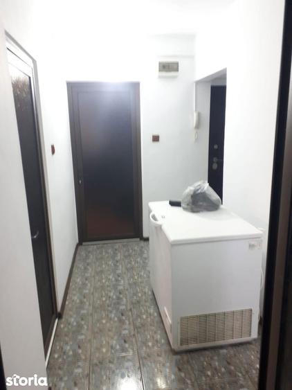 Apartament 2 camere Port et2/4 ,centrala ,3 Balcoane 70 000 euro neg - 3