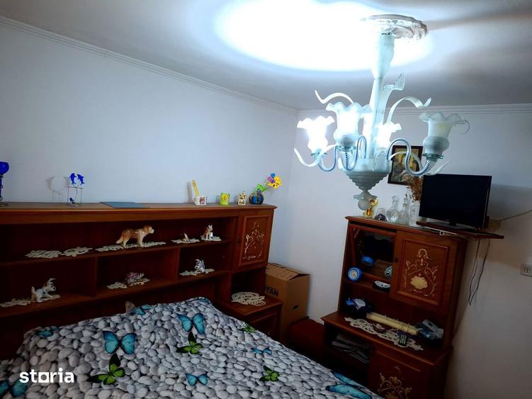 3 camere Mioveni / T.uri , Decomandat / Centrala, Amplasament DEOSEBIT - 12