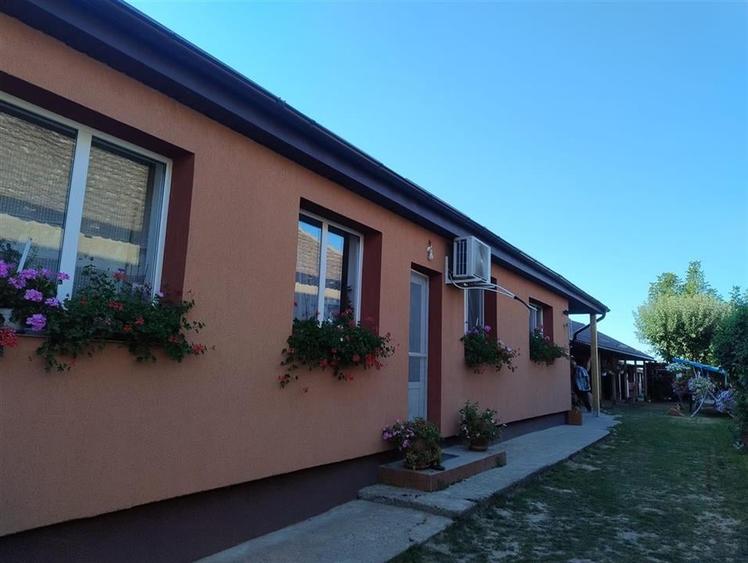 RECO Casa 3 Camere Cu Teren Generos In Felcheriu - 23