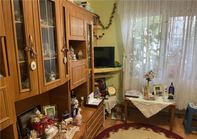 Apartament 3 camere , cartier Sud , decomandat , et 1/4 , mo - 1