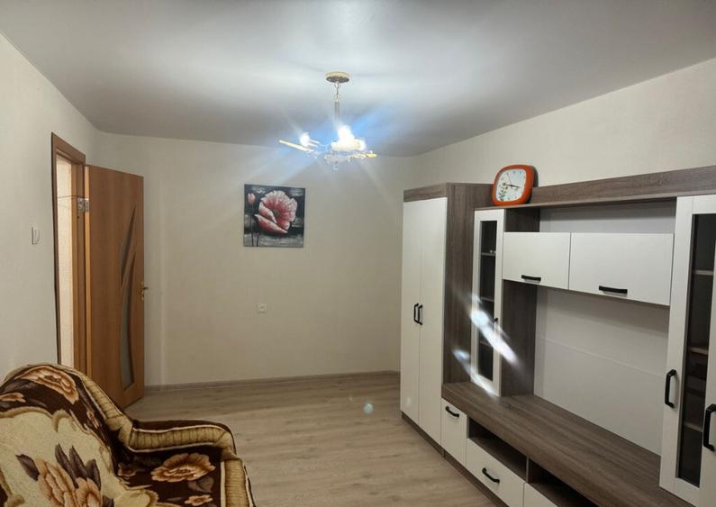 Garsoniera de inchiriat zona Piata Romana - 3