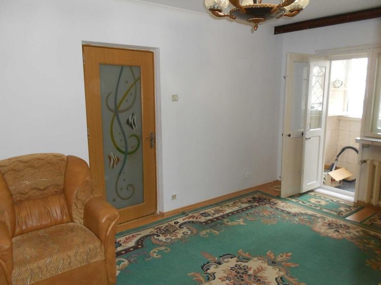 Apartament cu 2 camere decomandat, mobilat în Gorjului