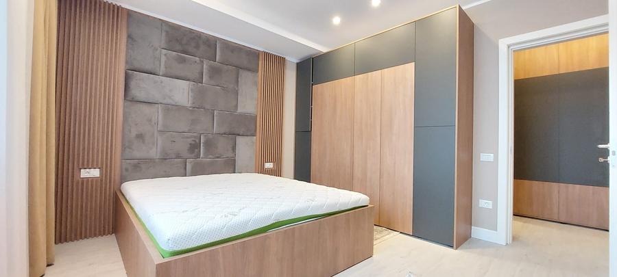 Apartament cu 3 camere decomandat în Boreal