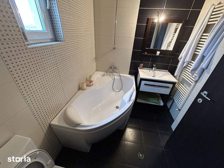 Apartament cu 3 camere decomandat în Tomis Nord