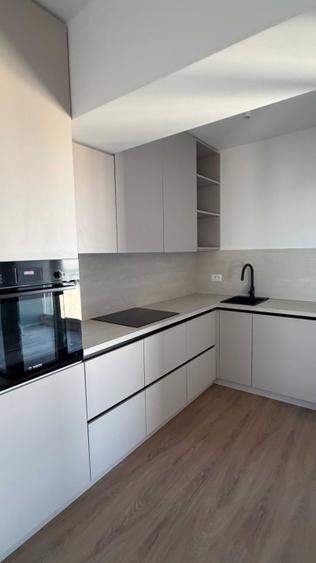 Apartament cu 3 camere decomandat în Lujerului