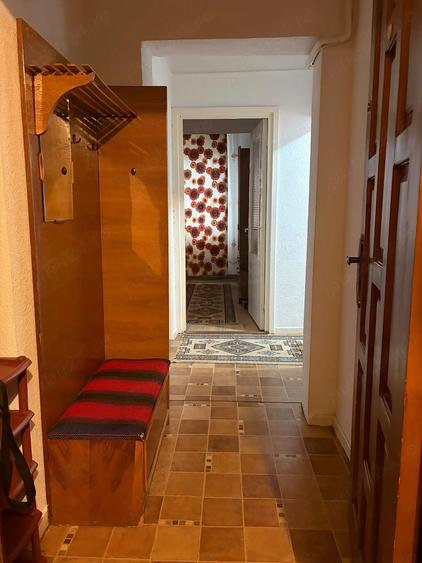 Apartament cu 2 camere decomandat în Mircea cel Bătrân