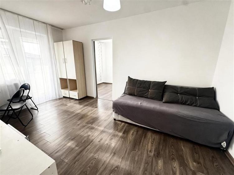 Apartament cu 2 camere nedecomandat, mobilat în Florești