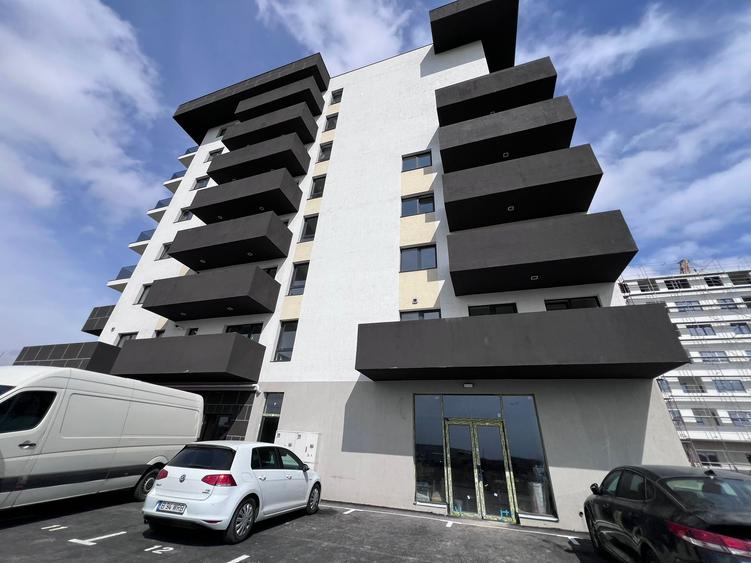 Apartament cu 2 camere decomandat în Metalurgiei — fotografia 1