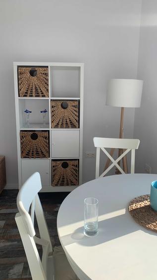 Apartament cu 3 camere semidecomandat în Florești