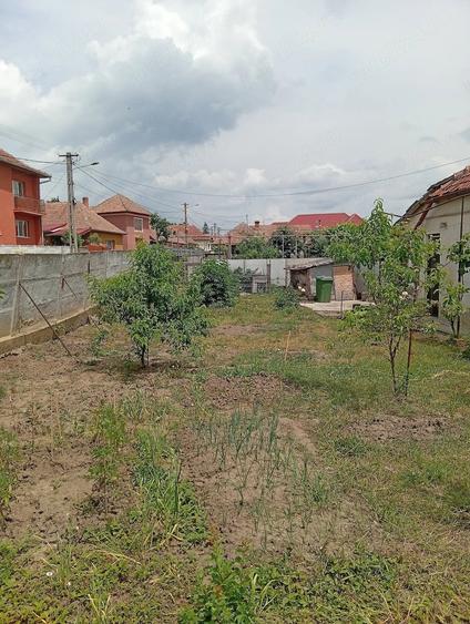 Casă cu Teren 380 Mp în Central