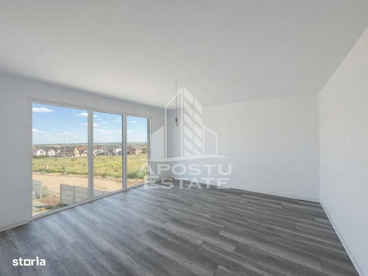 Casă cu 4 camere decomandat în Giarmata
