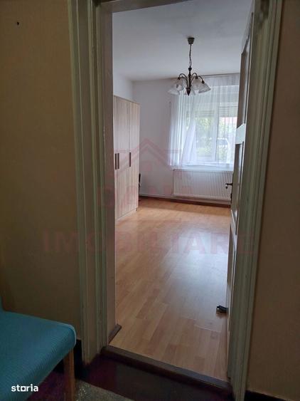 Casă cu 4 camere în Cireșa