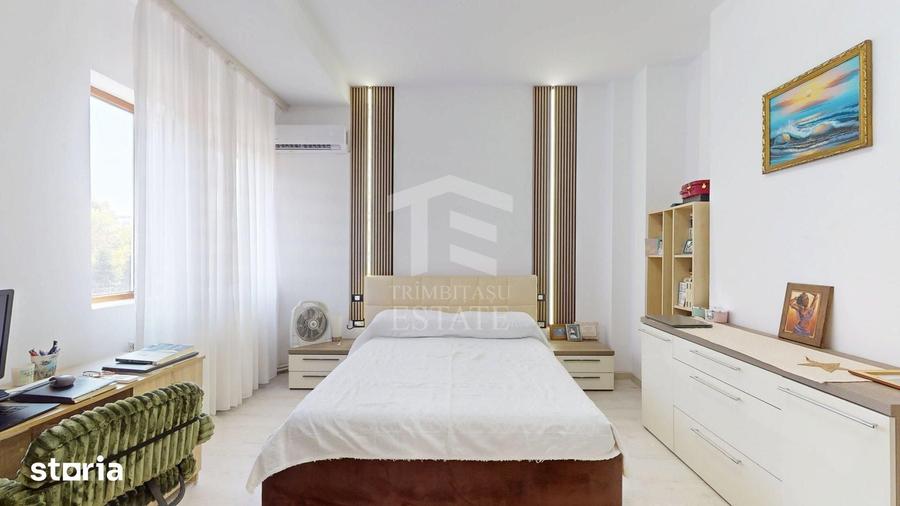 Apartament cu 3 camere decomandat în Centrul Civic
