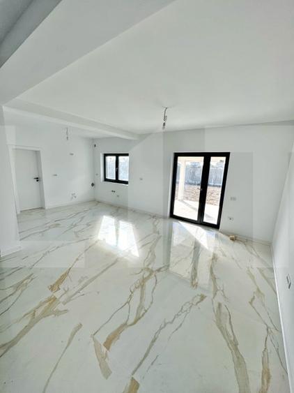 Duplex cu 4 camere cu Canalizare în Moșnița Veche