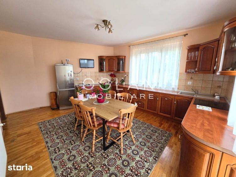 Casă cu 5 camere decomandat cu Teren 490 Mp în Șelimbăr