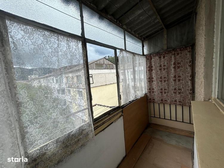 Apartament cu 2 camere decomandat în Bucium