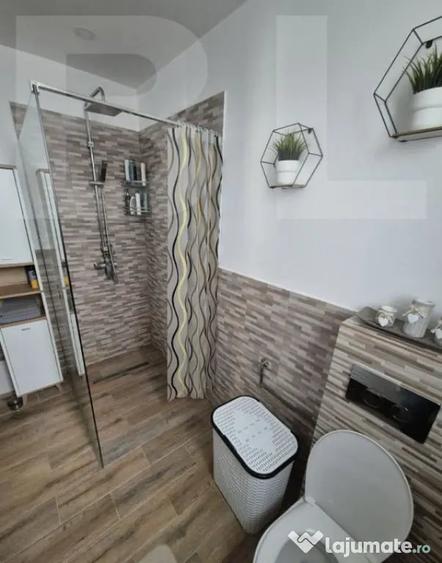 Casă cu 3 camere cu Teren 200 Mp în Central