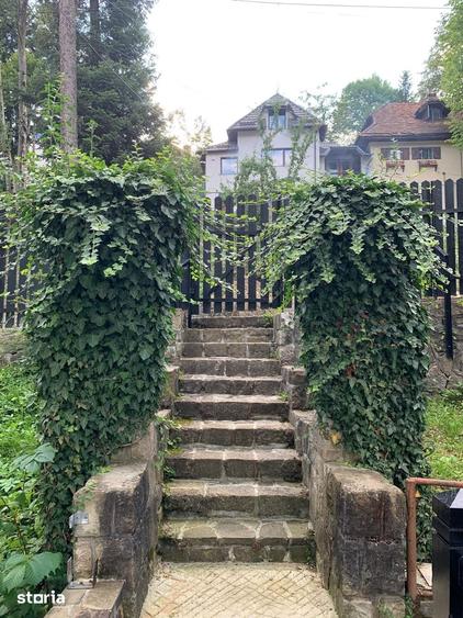 Apartament cu 4 camere în Castelul Peleș